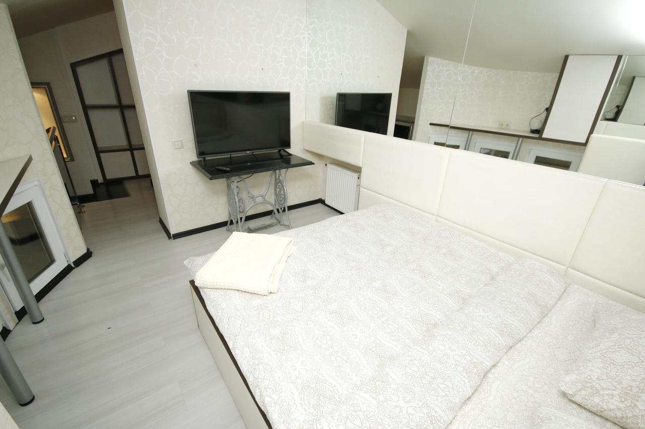 Apartamento Penthouse On Strada Ismail 58/1 Chisináu Exterior foto